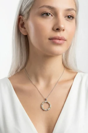 Xoxo Model Gold Detaylı Çelik Kolye