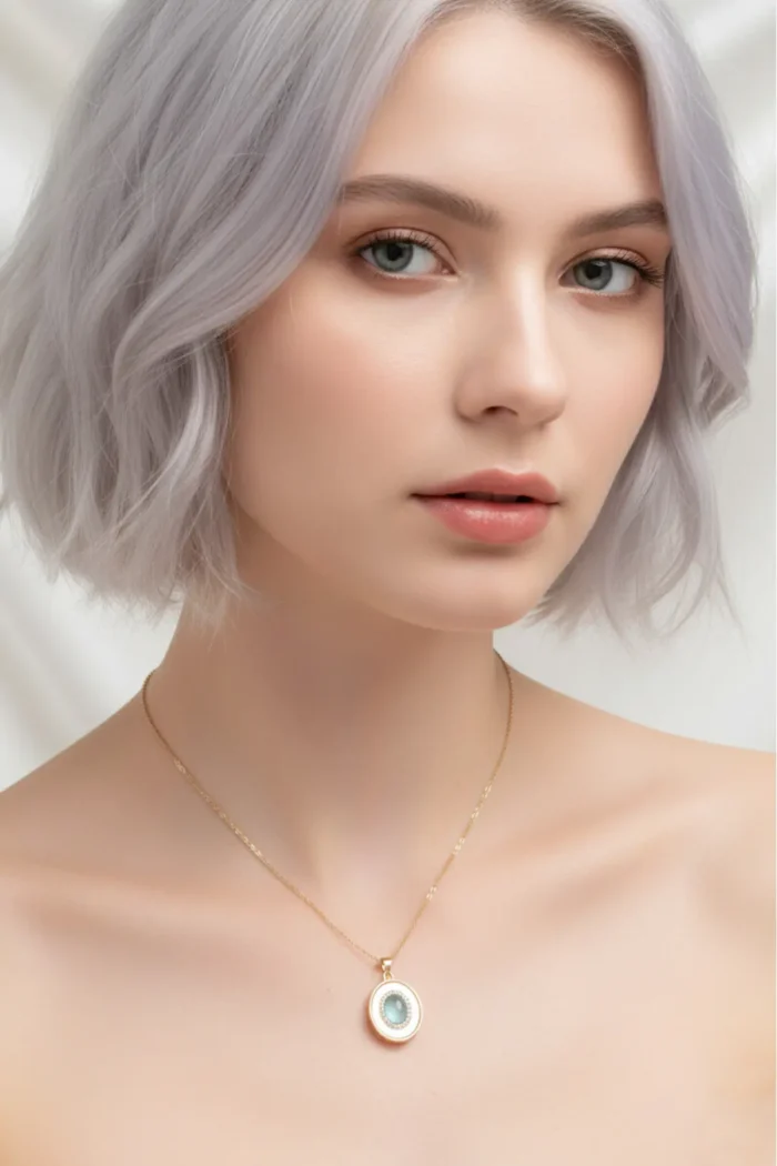 Oval Model Yeşil Mineli Zirkon Taşlı Çelik Kolye