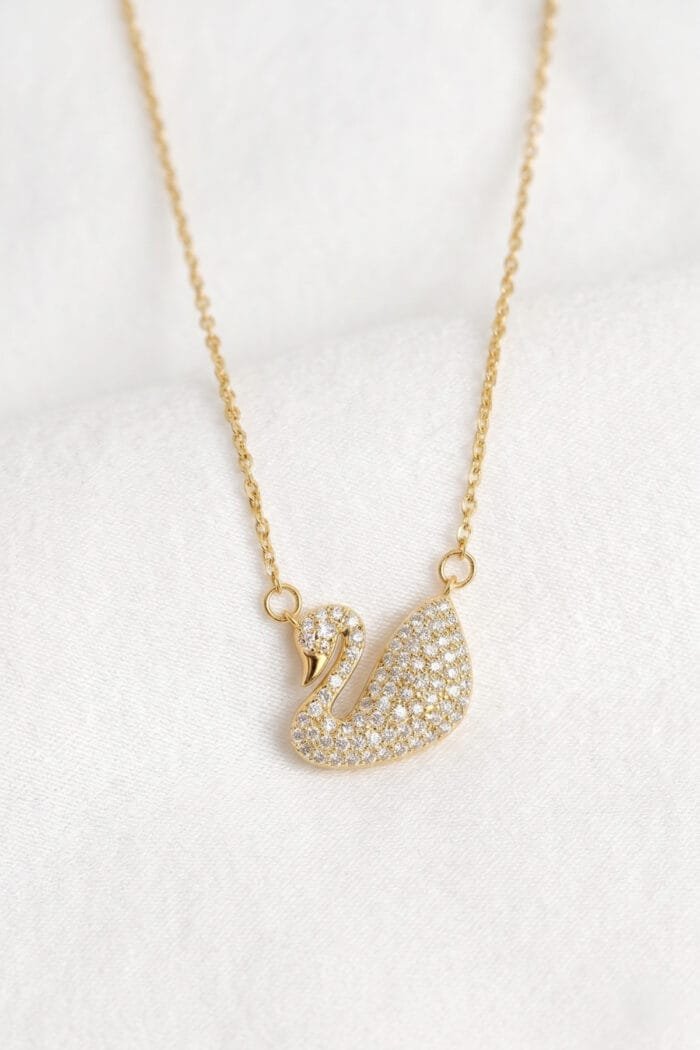 Kuğu Model Zirkon Taşlı Gold Renk Paslanmaz Çelik Kadın Kolye