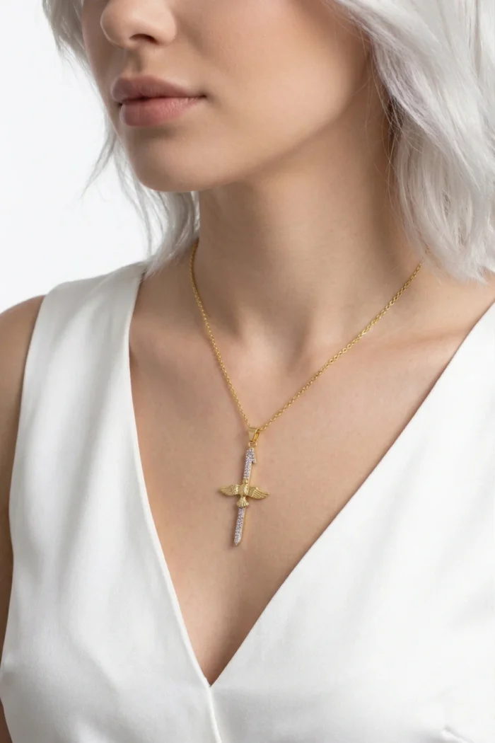 Anka Kuşu ve Elif Model Zirkon Taşlı Çelik Kolye Anka Kuşu ve Elif Model Zirkon Taşlı Çelik Kolye