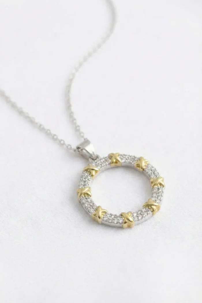 Xoxo Model Gold Detaylı Çelik Kolye