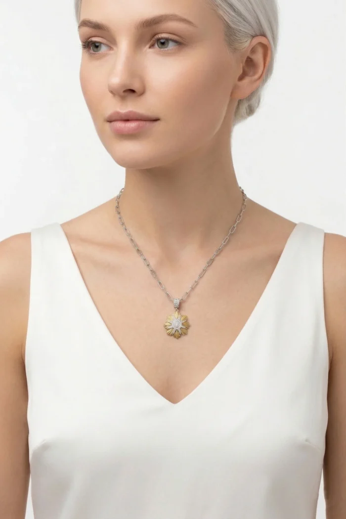 Yıldızı Model Zirkon Taşlı Çelik Kolye