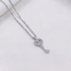 Anahtar Model Zirkon Taşlı Çelik Kolye