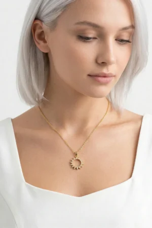 Güneş Model Zirkon Taşlı Çelik Kolye