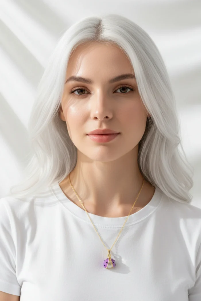 Uğur Böceği Model Mor Mineli İnci Detaylı Çelik Kolye