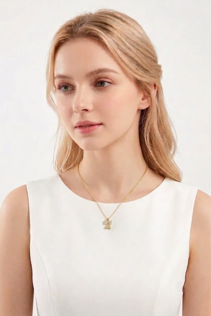 Fiyonk Model Zirkon Taşlı Çelik Kolye