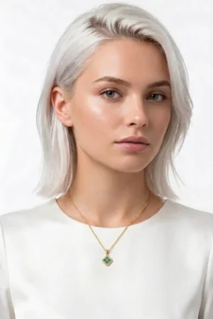 Yonca Model Yeşil Zirkon Taşlı Çelik Kolye