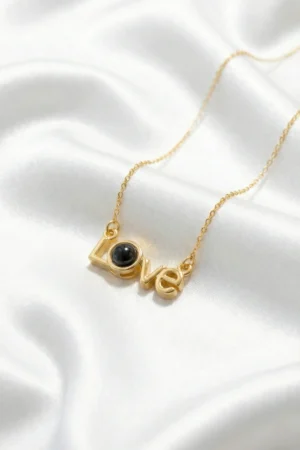 100 DİLDE SENİ SEVİYORUM YAZILI Love Model Gold Renk Paslanmaz Çelik Kadın Kolye 100 DİLDE SENİ SEVİYORUM YAZILI Love Model Gold Renk Paslanmaz Çelik Kadın Kolye